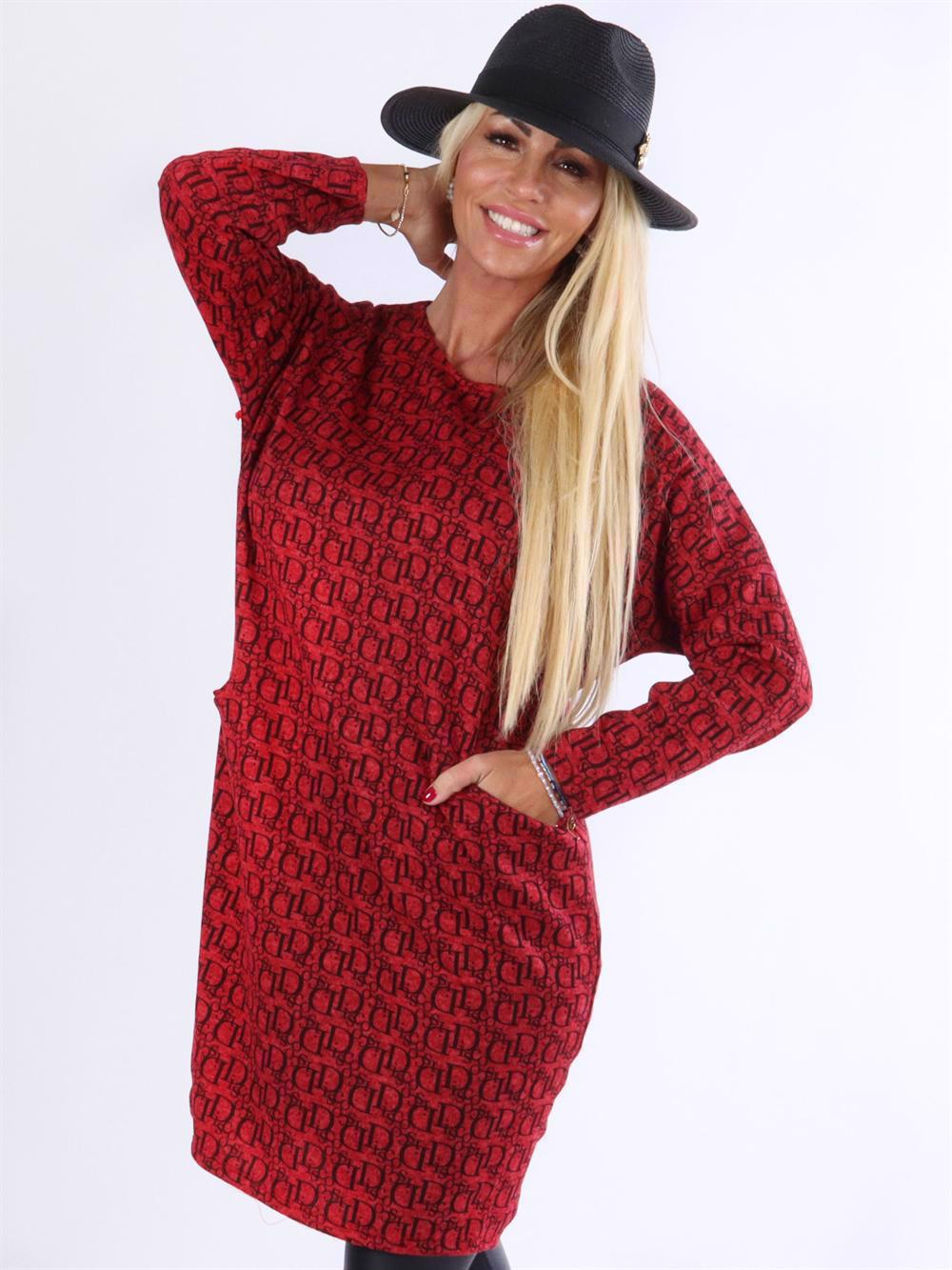 Ava - Klänning med skrift och fickor